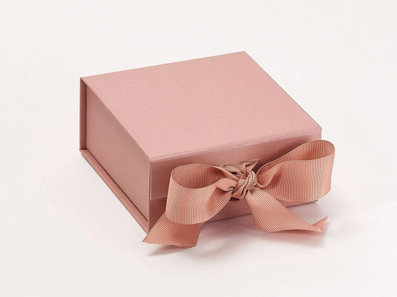 Luxury Gift Wrapping Service 4 Luxury Gift Wrapping Service - Image 2