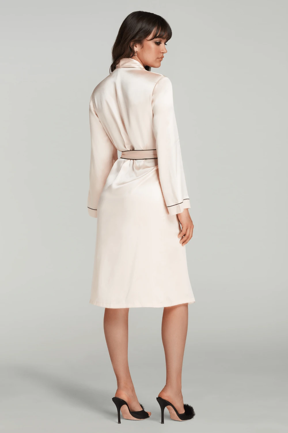 AGENT PROVOCATEUR Classic Silk Dressing Gown 9 AGENT PROVOCATEUR Classic Silk Dressing Gown - Image 7