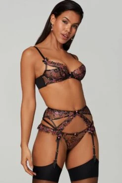 AGENT PROVOCATEUR Leisha Suspender, Size 4 (UK 12) 12 AGENT PROVOCATEUR Leisha Suspender, Size 4 (UK 12) -Fashion Lingerie Store agent provocateur leisha suspender black multi 1