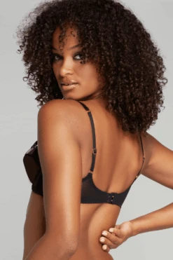 AGENT PROVOCATEUR Lorna Party Plunge Bra Black 12 AGENT PROVOCATEUR Lorna Party Plunge Bra Black -Fashion Lingerie Store agent provocateur lorna party underwired bra black 3