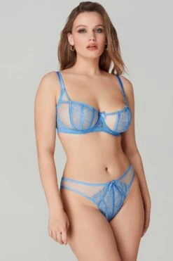 AGENT PROVOCATEUR Rozlyn Thong, Size 5 (UK 14) 12 AGENT PROVOCATEUR Rozlyn Thong, Size 5 (UK 14) -Fashion Lingerie Store agent provocateur rozlyn thong cornflower blue 02