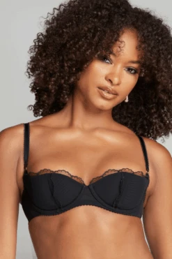 AGENT PROVOCATEUR Sara Balconette Bra 16 AGENT PROVOCATEUR Sara Balconette Bra -Fashion Lingerie Store agent provocateur sara bra black 1