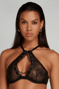 AGENT PROVOCATEUR Vallentina High Neck Bra