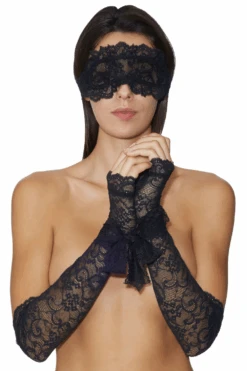 Aubade Boîte à Désir Lace Mask & Gloves -Fashion Lingerie Store auabde boites a desir mask gloves set black 1