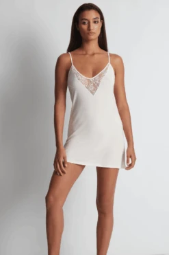 Aubade Lazy Days Nightie Petal 13 Aubade Lazy Days Nightie Petal -Fashion Lingerie Store aubade lazy days nightie petal 5