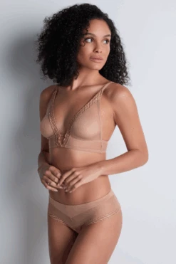 Aubade Sheer Emotion Sand Cheeky Brief 11 Aubade Sheer Emotion Sand Cheeky Brief -Fashion Lingerie Store aubade sheer emotion cheeky brief sand 3