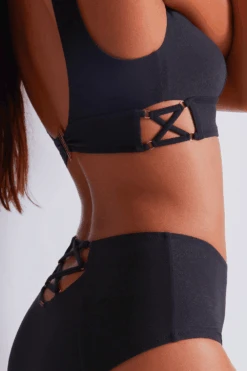 Aubade Summer Glow Triangle Bikini Top 13 Aubade Summer Glow Triangle Bikini Top -Fashion Lingerie Store aubade summer glow triangle bikini top black sand 4