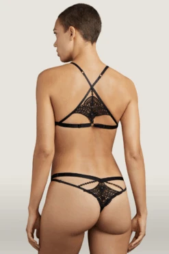 Aubade Boîte à Désir Sweet Addiction Triangle Bra & Tanga 8 Aubade Boîte à Désir Sweet Addiction Triangle Bra & Tanga -Fashion Lingerie Store aubade sweet addiction triangle bra tanga black 2