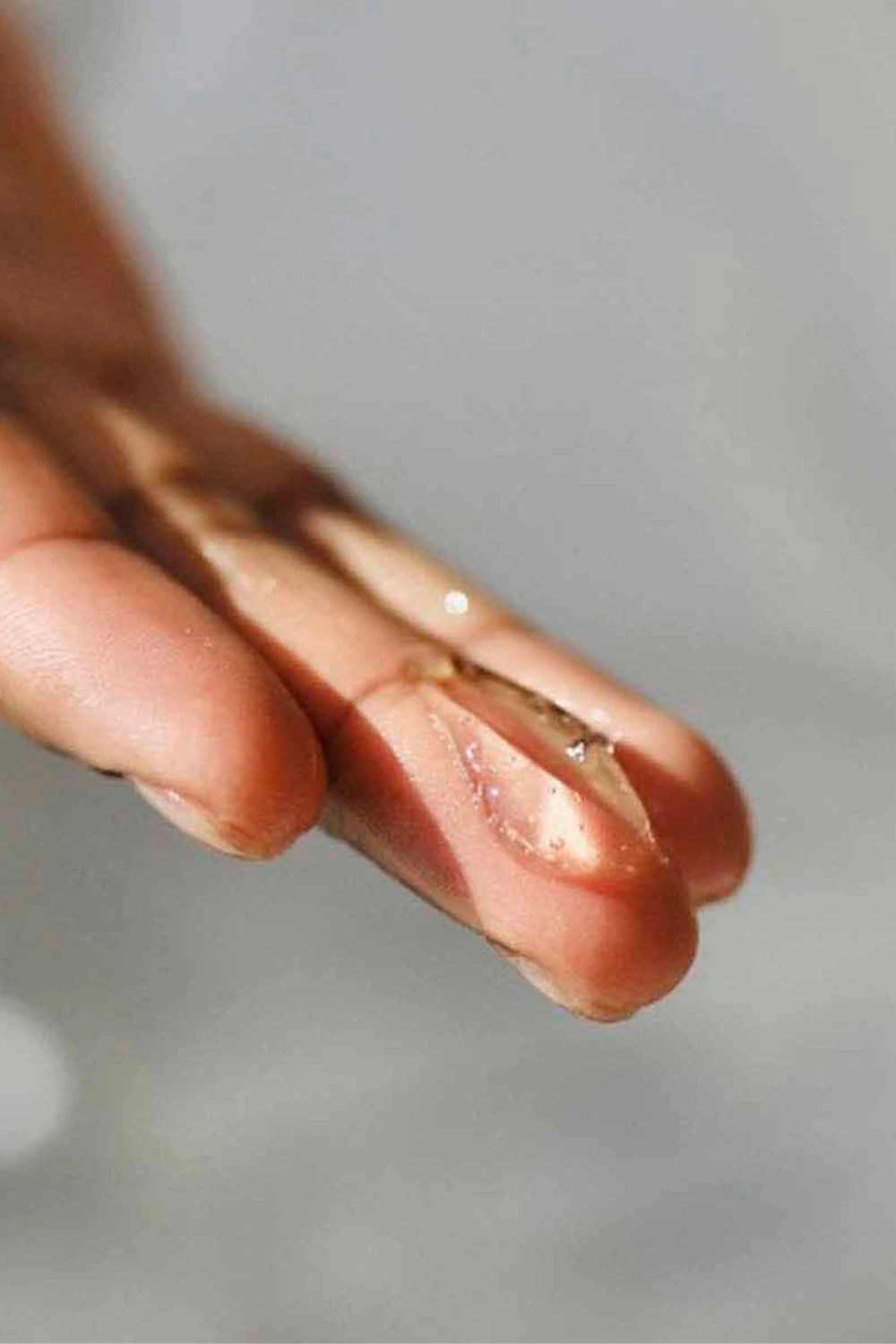 Bijoux Indiscrets Slow Sex Kissable Finger Play Gel 30ml 5 Bijoux Indiscrets Slow Sex Kissable Finger Play Gel 30ml - Image 3