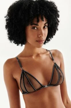 Manhattan Crossed Bra