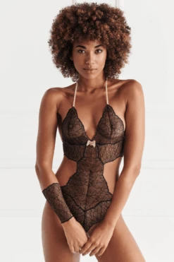 Sydney Double Pearl Body Black, Size L