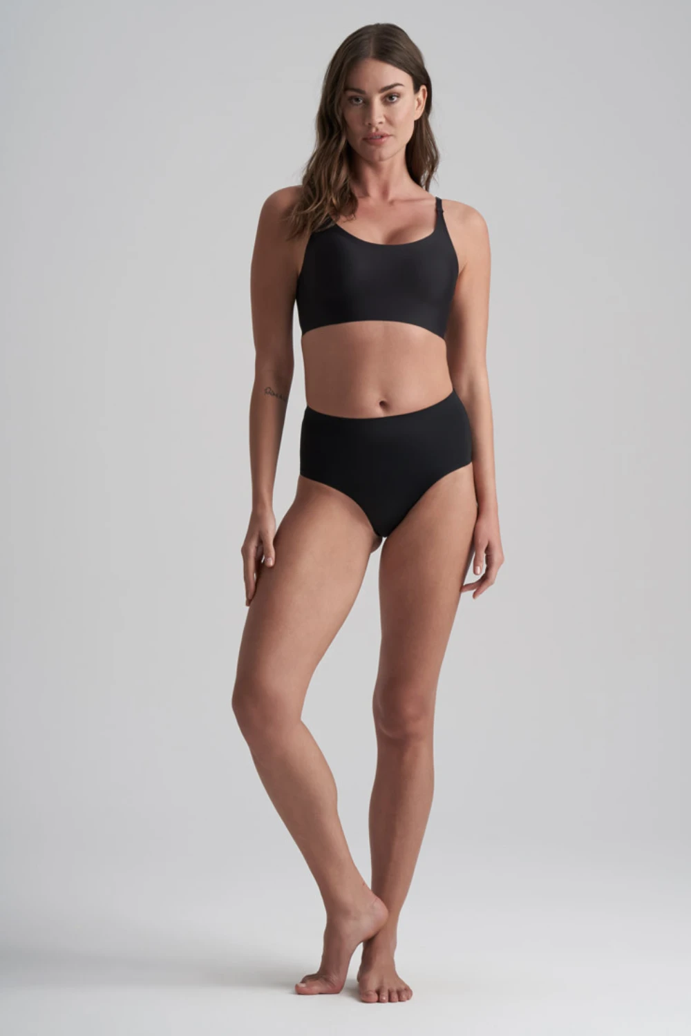 Bye Bra Round Neck Bra In Black 8 Bye Bra Round Neck Bra In Black - Image 6