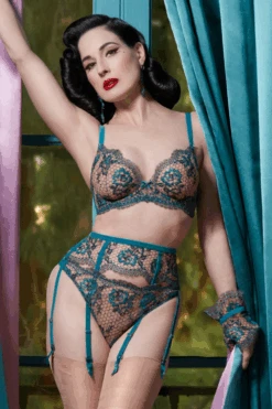 Evelina Lurex Suspender