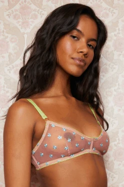 DORA LARSEN Jaime Embroidered Bralette, Size UK 8 11 DORA LARSEN Jaime Embroidered Bralette, Size UK 8 -Fashion Lingerie Store dora larsen jaime embroidered bralette pale pink 3