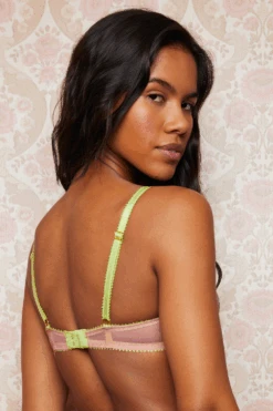 DORA LARSEN Jaime Embroidered Underwire Bra Pink 10 DORA LARSEN Jaime Embroidered Underwire Bra Pink -Fashion Lingerie Store dora larsen jaime embroidered underwire bra pale pink 2