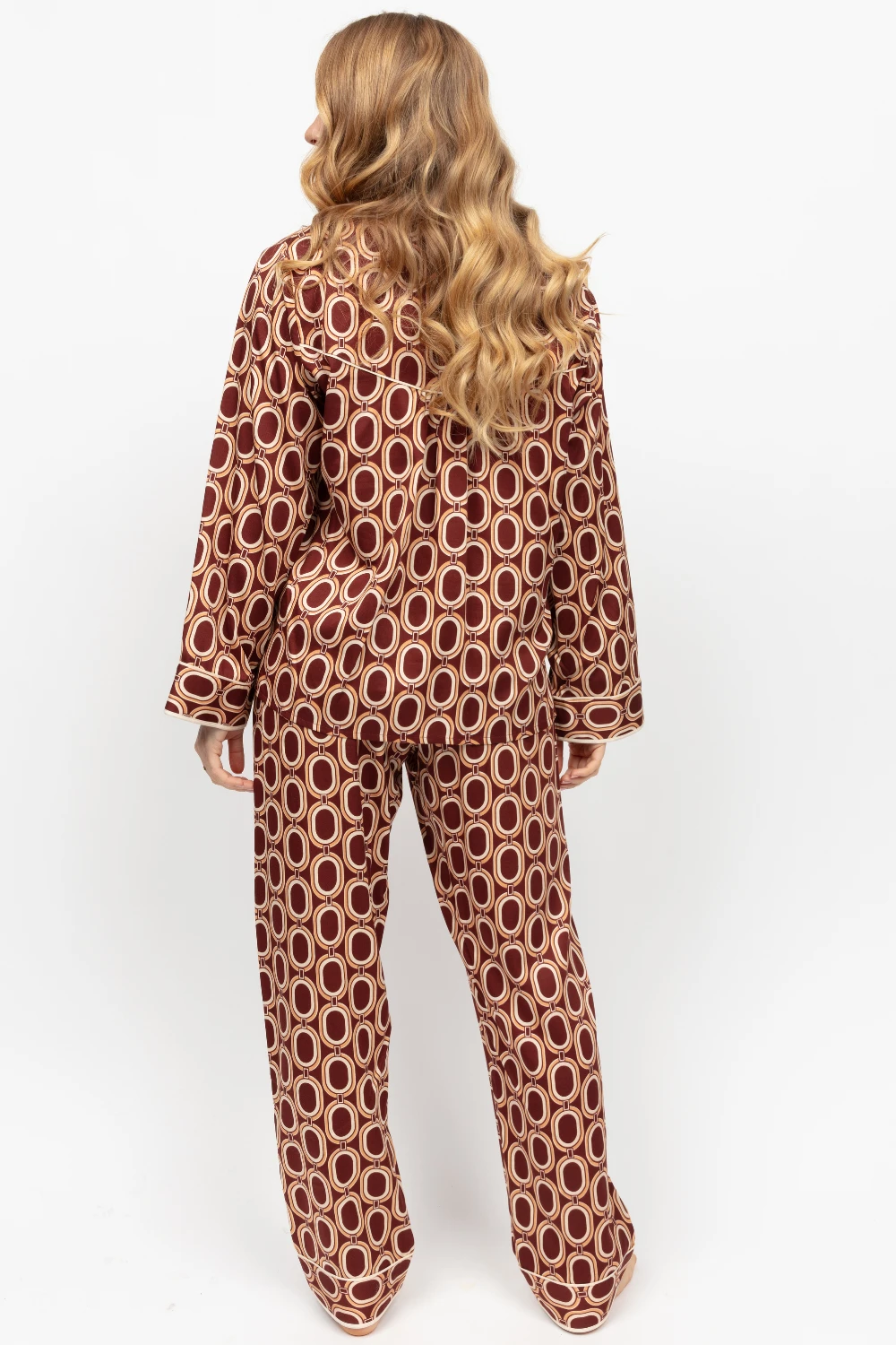 Fitzrovia Chain Print Pyjama Set 6 Fitzrovia Chain Print Pyjama Set - Image 4