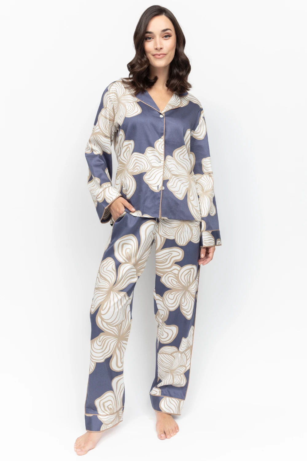 Hyde Park Floral Print Pyjama Set 6 Hyde Park Floral Print Pyjama Set - Image 4