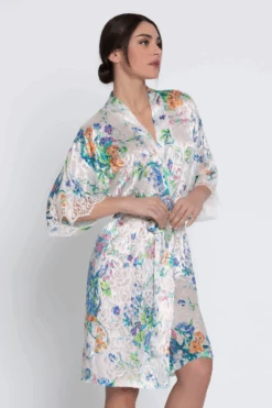 Baisers Legers Mid-Length Robe, Size S (UK 10) 15 Baisers Legers Mid-Length Robe, Size S (UK 10) -Fashion Lingerie Store lise charmel baisers legers robe bleus legers 6