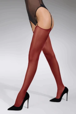 Maison Close Cut & Curled Stockings 20 Denier - Burgundy
