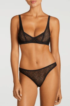 Muse - Lana Underwired Plunge Bra 13 Muse - Lana Underwired Plunge Bra -Fashion Lingerie Store muse by coco de mer lana plunge bra black 3