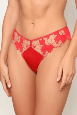La Dolce Vita Brazilian Red