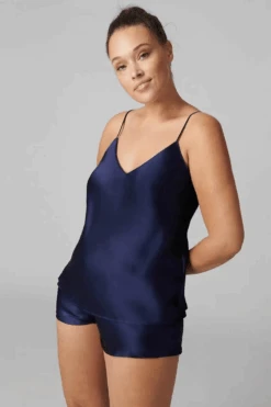 Simone Perele Dream Silk Camisole Midnight, Size 3 (UK 12-14) 14 Simone Perele Dream Silk Camisole Midnight, Size 3 (UK 12-14) -Fashion Lingerie Store simone perele dream camisole midnight 5