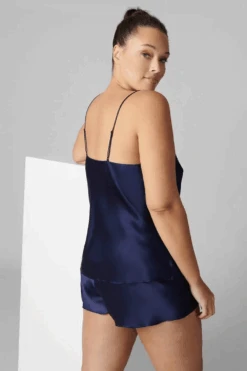 Simone Perele Dream Silk Camisole Midnight, Size 3 (UK 12-14) 15 Simone Perele Dream Silk Camisole Midnight, Size 3 (UK 12-14) -Fashion Lingerie Store simone perele dream camisole midnight 6