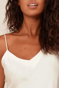 Simone Perele Dream Silk Nightdress Natural, Size 1 (UK 8-10) -Fashion Lingerie Store simone perele dream nightdress natural 3