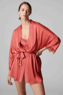 Simone Perele Satin Secrets Quartz Pink Short Kimono