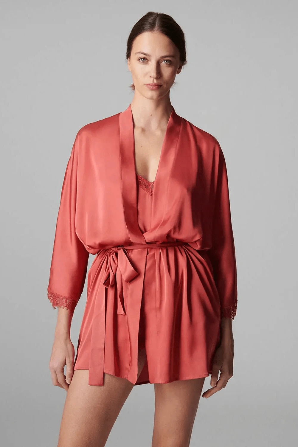 Simone Perele Satin Secrets Quartz Pink Short Kimono 6 Simone Perele Satin Secrets Quartz Pink Short Kimono - Image 4